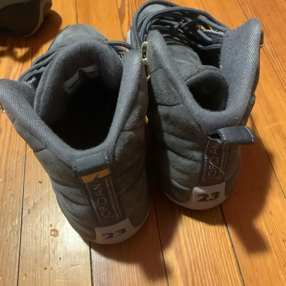 Jordan 12 size 6.5 - Picture 2 of 5